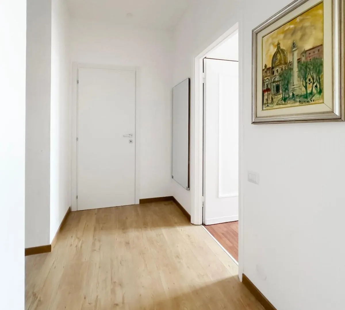 A Chic 2-Rooms Apartment Milan